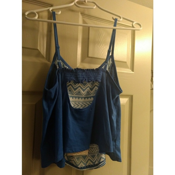 Top - Picture 2 of 2